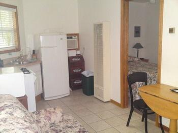 Lucky Horseshoe Cabins Hotel Au Sable Esterno foto